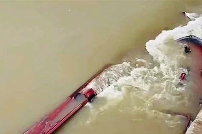Tai nạn giao thông đường thủy tại trụ T5, cầu Sông Lô