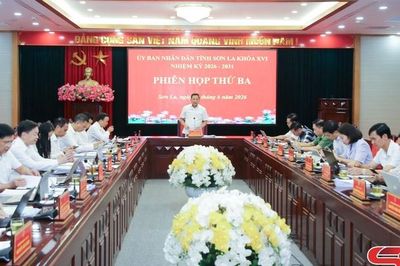 Phiên họp thứ ba UBND tỉnh Sơn La khóa XVI