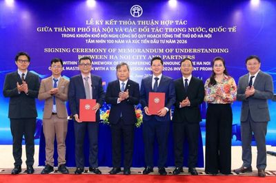 Hà Nội ưu tiên dự án công nghệ cao, hạ tầng chiến lược và phát triển xanh