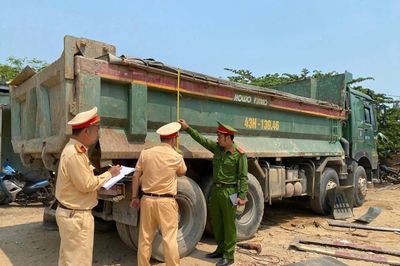 CSGT Đà Nẵng tổng rà soát xe mô tô công nhân và phương tiện kinh doanh vận tải