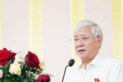 Phó Chủ tịch Thường trực Quốc hội Đỗ Văn Chiến dự hội nghị chia sẻ kinh nghiệm hoạt động cho ĐBQH người dân tộc thiểu số