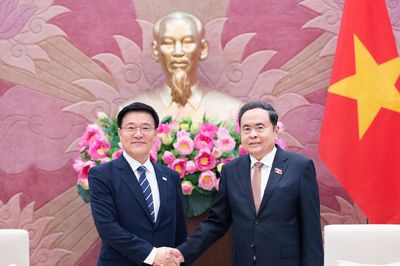 Chủ tịch Quốc hội Trần Thanh Mẫn tiếp Đoàn đại biểu Viện nghiên cứu kinh tế, Hàn Quốc