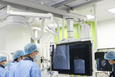 Xuyên đêm giành giật sự sống cho bệnh nhân tim mạch tại Bệnh viện Bạch Mai cơ sở Ninh Bình