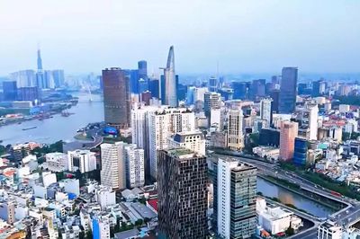 Bài 2: TP Hồ Chí Minh từ đầu tàu kinh tế đến siêu đô thị đa cực