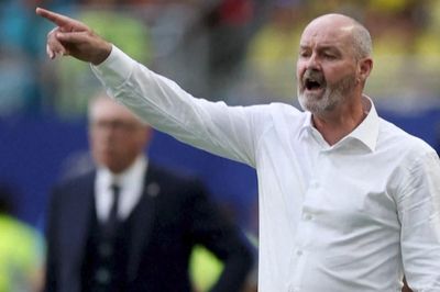 HLV Steve Clarke rời đội tuyển Scotland sau World Cup 2026