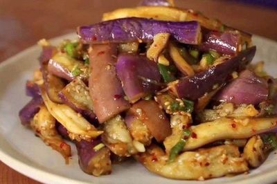Chuyên gia chỉ ra 3 thực phẩm nên cân nhắc khi ăn cùng cà tím