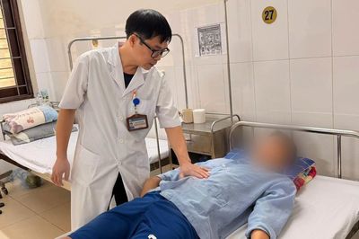Người đàn ông đau hông lưng suốt nhiều năm, phát hiện mắc dị tật bẩm sinh hiếm gặp