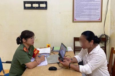 Tuyên Quang: Chỉ vì một tin nhắn 'nộp phạt giao thông', người phụ nữ suýt sập bẫy lừa đảo