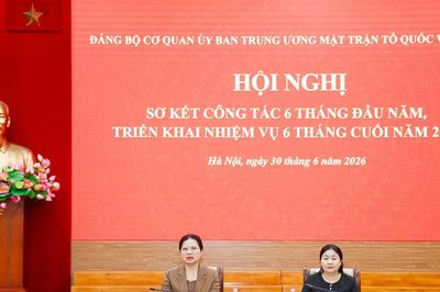 Tiếp tục đổi mới phương thức lãnh đạo, xây dựng Đảng bộ trong sạch, vững mạnh