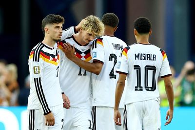 Đức bị loại khỏi World Cup sau loạt luân lưu
