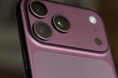 Hacker lấy trộm ảnh thật của iPhone 18 Pro