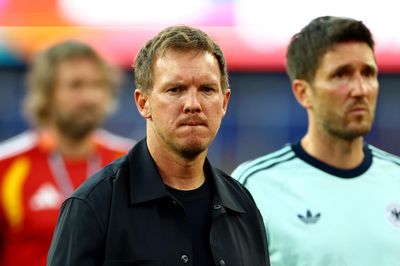 HLV Nagelsmann tự tay biến tuyển Đức thành đội bóng lót đường