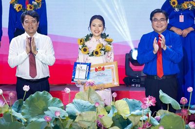 Phương Mỹ Chi được tuyên dương Thanh niên tiên tiến TP.HCM 2026