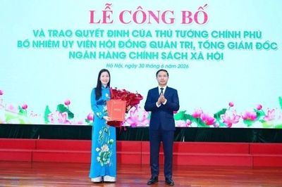Đồng chí Nguyễn Thị Hằng giữ chức Tổng Giám đốc Ngân hàng Chính sách xã hội