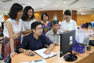 Bi hài lệch múi giờ!