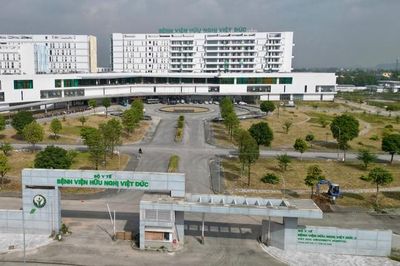 Chốt ngày Bệnh viện Hữu nghị Việt Đức cơ sở Ninh Bình đón bệnh nhân