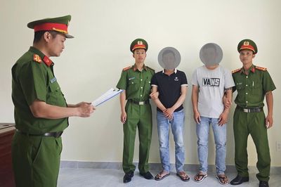 Khởi tố nhóm lừa đảo