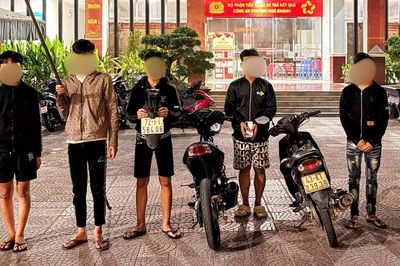 Dàn cảnh cướp xe máy trong đêm