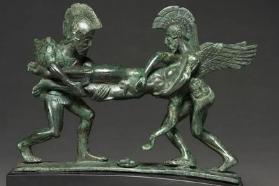 Bí ẩn hiện vật 2.400 năm tuổi mô tả các vị thần trong cuộc chiến thành Troy