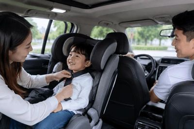 Phạt cảnh cáo khi chở trẻ dưới 10 tuổi không có ghế trẻ em từ 15/8