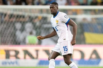 Đội tuyển Pháp bị chê 'phòng ngự dễ dãi'