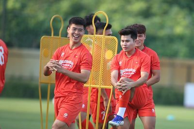 Tuyển Việt Nam và những biến hóa khó lường từ HLV Kim Sang Sik