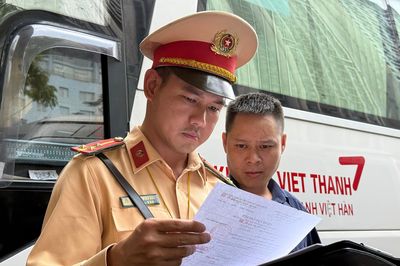 Sửa Nghị định 168: Phạt cảnh cáo ô tô không có 'ghế trẻ em' từ 15/8