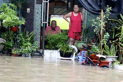 Nước ngập mênh mông tại nhiều khu dân cư ở Hải Phòng, Quảng Ninh