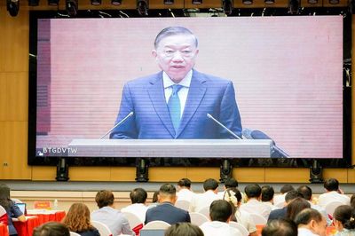 Hội nghị quán triệt và triển khai thực hiện Nghị quyết số 10 của Bộ Chính trị về phát triển kinh tế có vốn đầu tư nước ngoài