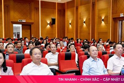 Live Hội nghị quán triệt, triển khai thực hiện Nghị quyết số 10-NQ/TW của Bộ Chính trị