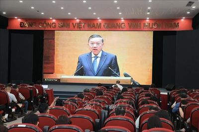 TTXVN dự Hội nghị toàn quốc quán triệt, triển khai Nghị quyết của Bộ Chính trị về đầu tư nước ngoài