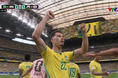 Nhật Bản gục ngã phút 95 trước Brazil