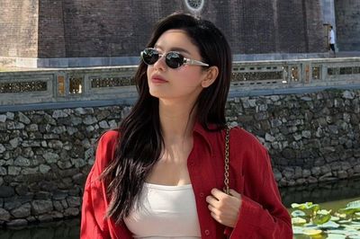 Trương Quỳnh Anh thả dáng quyến rũ ở tuổi U40, nhan sắc mẹ một con vẫn gây sốt
