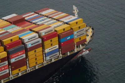 Giá cước vận tải biển tăng mạnh trước khi Mỹ có thể áp thuế quan mới
