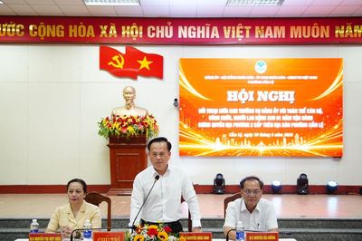Đối thoại để hoàn thiện mô hình chính quyền địa phương 2 cấp tại phường Cẩm Lệ