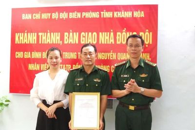 Bàn giao Nhà đồng đội cho quân nhân có hoàn cảnh khó khăn