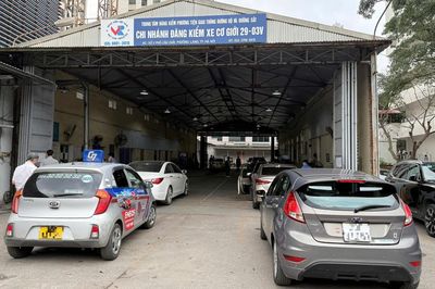 Vì sao giá dịch vụ kiểm định xe cơ giới vẫn chưa được điều chỉnh?