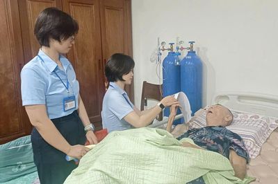 Hà Nội chấn chỉnh quy trình giải quyết thủ tục sau loạt vụ việc gây khó cho người cao tuổi