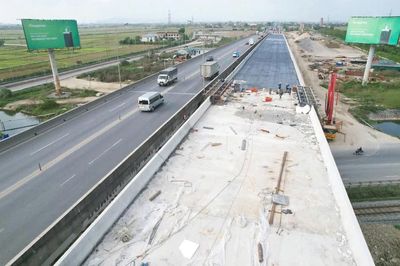 Bộ Xây dựng yêu cầu xử lý nhà thầu chậm thi công mở rộng cao tốc Cao Bồ - Mai Sơn