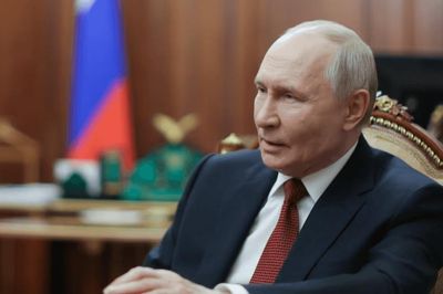 Kiev đề xuất giảm leo thang, Tổng thống Putin khẳng định cứng rắn