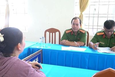 Viện cớ điện thoại bị lỗi, hơn 40 lần gọi đến Cảnh sát 113