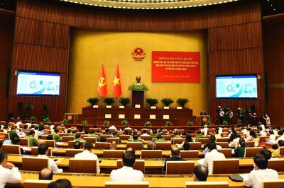 Hội nghị toàn quốc quán triệt và triển khai thực hiện Nghị quyết số 10-NQ/TW