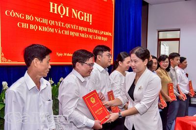 Phường Bạc Liêu công bố thành lập và chỉ định nhân sự chi bộ 18 khóm mới