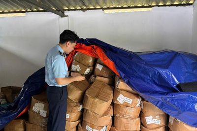 Hà Nội: Phát hiện cơ sở sản xuất khoảng 250.000 gói súp bột giả nhãn hiệu Acecook