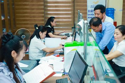 Chính phủ quy định chấm điểm, đánh giá viên chức hằng tháng hoặc hằng quý
