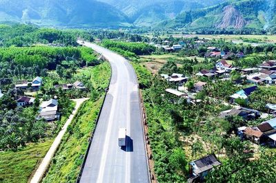 Cao tốc La Sơn - Hòa Liên tiếp tục cấm một số phương tiện đến cuối năm
