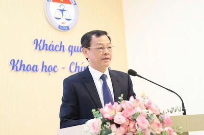 Thứ trưởng Nguyễn Tri Thức: Dược điển Việt Nam VI mở ra giai đoạn mới trong kiểm soát chất lượng thuốc