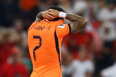 Trùng hợp khó tin trong ngày Hà Lan bị loại ở World Cup