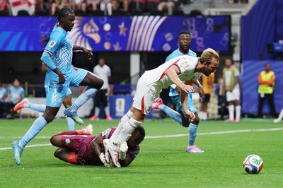 Anh 0-1 CHDC Congo: Kane đòi phạt đền bất thành