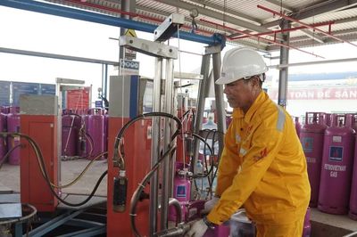 Giá gas tại Thành phố Hồ Chí Minh đồng loạt giảm sâu